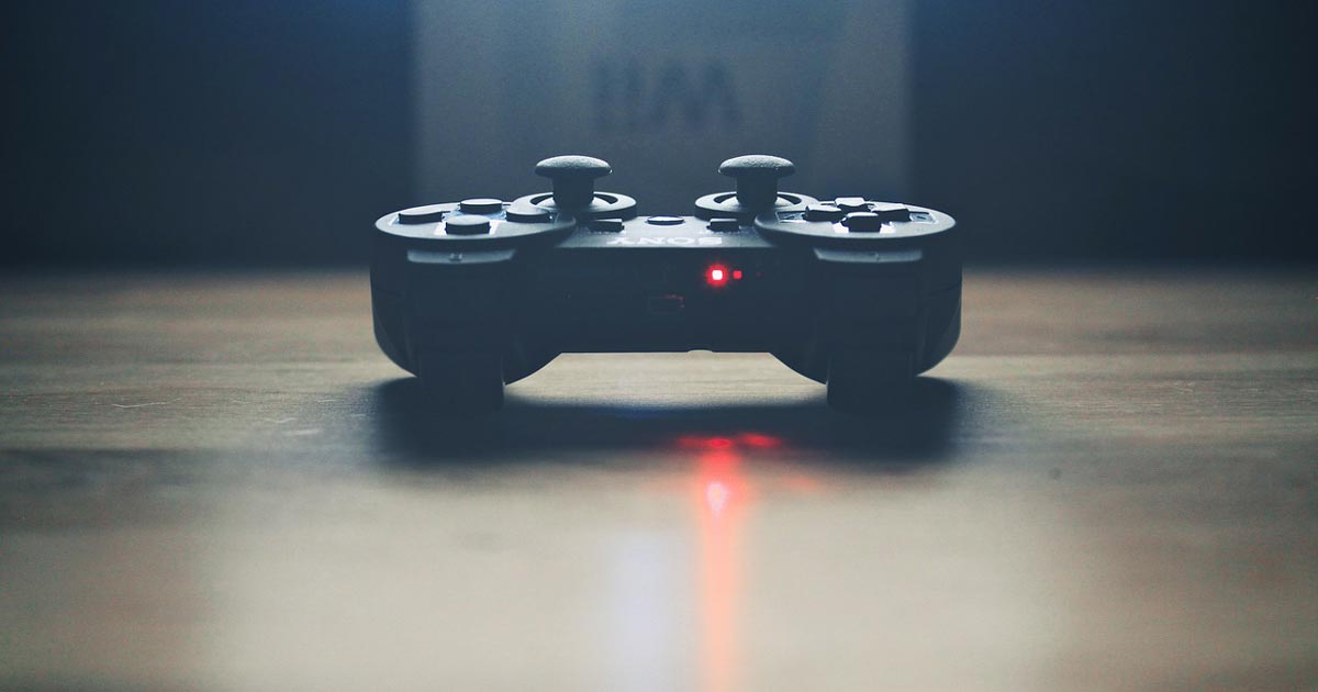 PC vs Console Gaming Video Controller